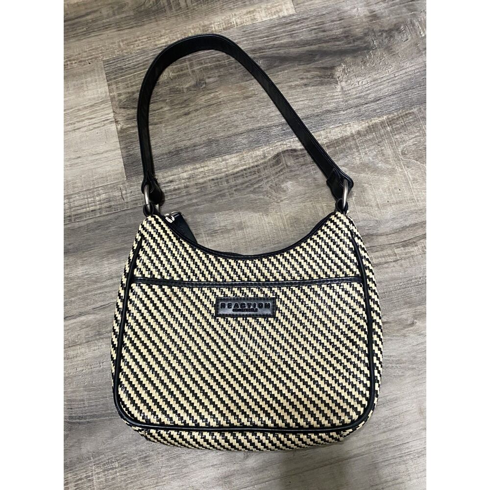Reaction by Kenneth Cole small purse